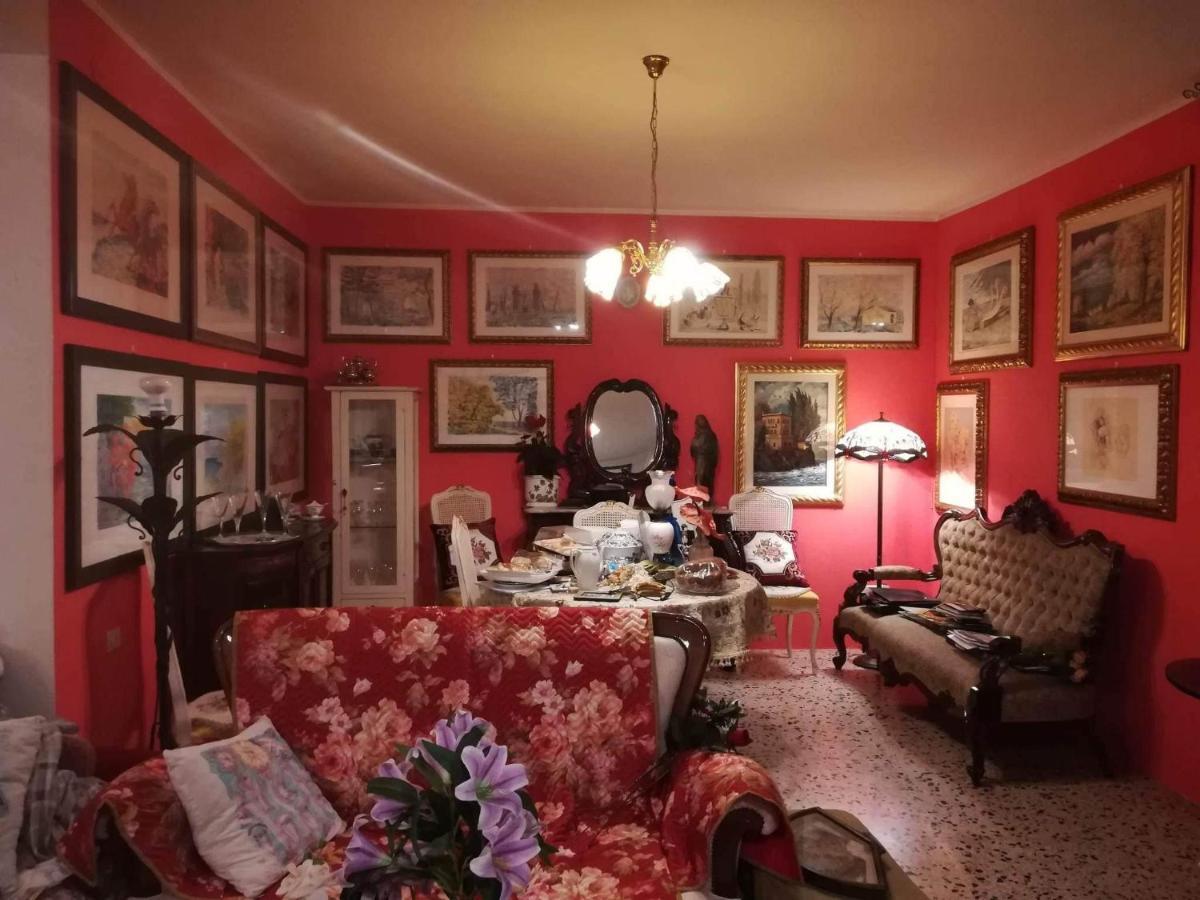 オリスターノ Domus Aurea Bed & Breakfast エクステリア 写真