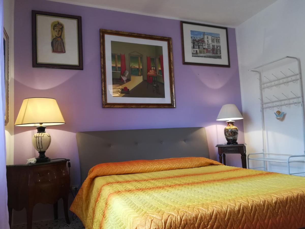 オリスターノ Domus Aurea Bed & Breakfast エクステリア 写真